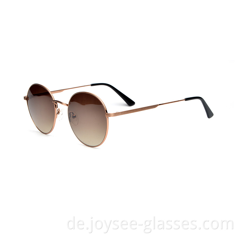 Round Retro Sunglasses 1